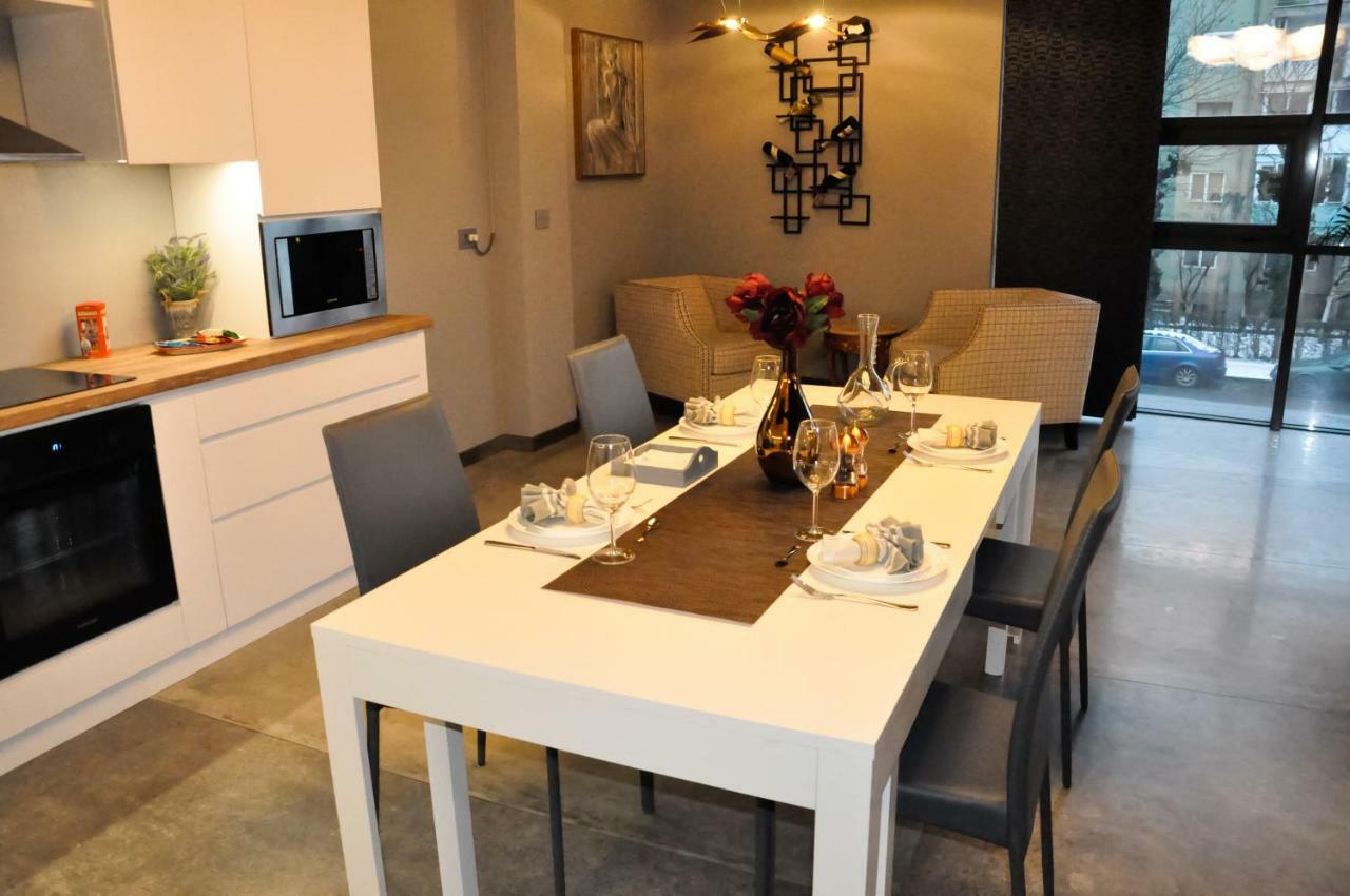 Rubio Residence - Accmonia Luxury Apartment Arad Eksteriør bilde