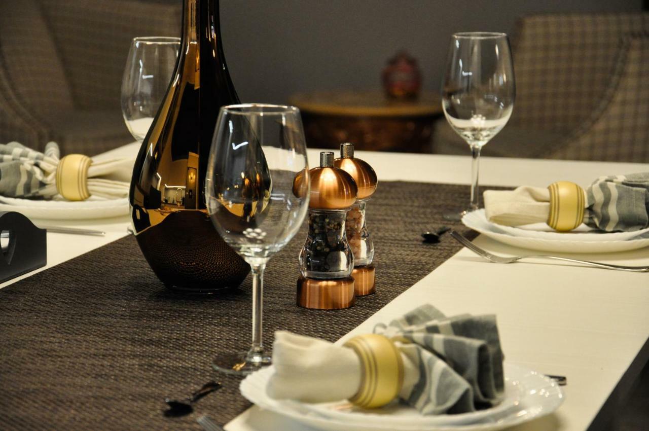 Rubio Residence - Accmonia Luxury Apartment Arad Eksteriør bilde