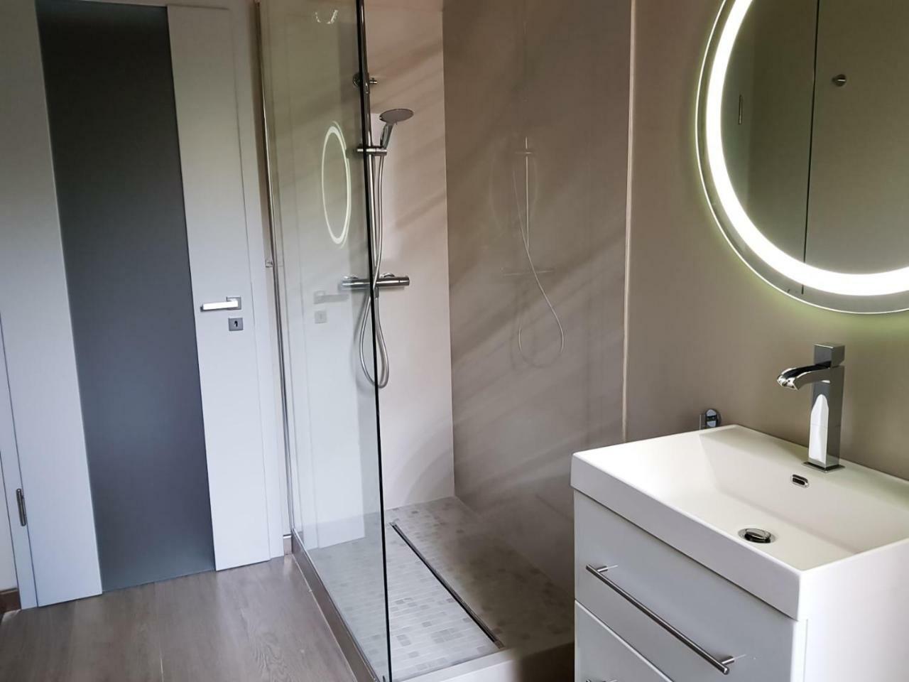 Rubio Residence - Accmonia Luxury Apartment Arad Eksteriør bilde