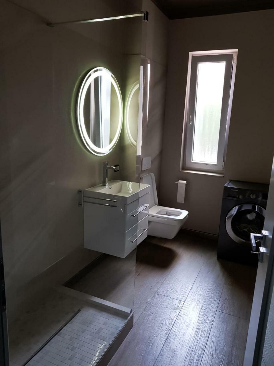 Rubio Residence - Accmonia Luxury Apartment Arad Eksteriør bilde
